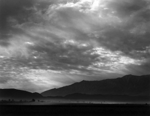 dust-storm-manzanar-800px